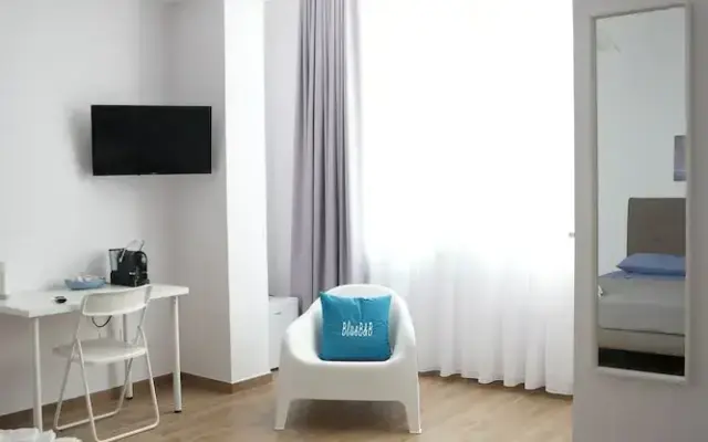 BlueB&B