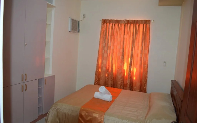 Manora Apartments and Guest House