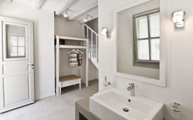 Lindos Comfy Suites