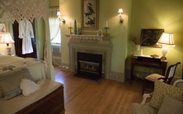 Montrose Inn