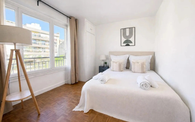Charmant Appartement a Boulogne
