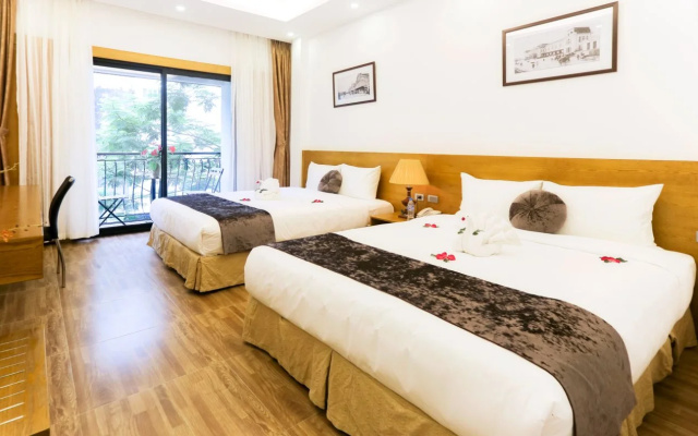 Family Hanoi Hotel