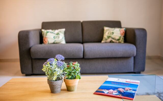 Отель Le Williams AP4177 by Riviera holiday Homes Ницца