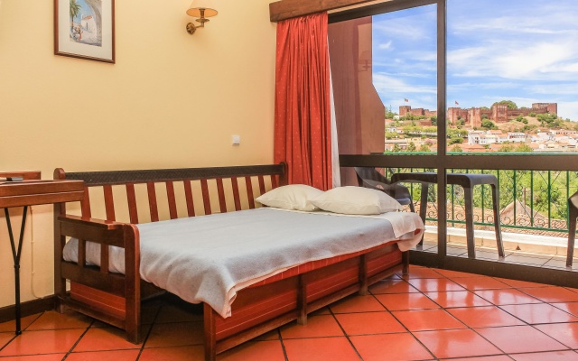 Hotel Colina Dos Mouros