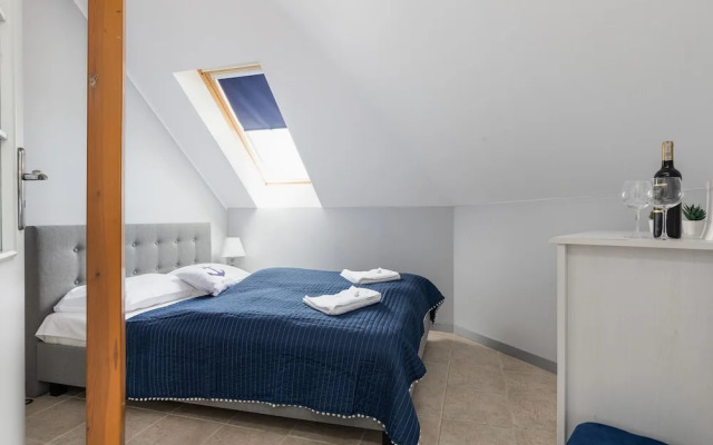 Sea Apartment Pobierowo by Renters