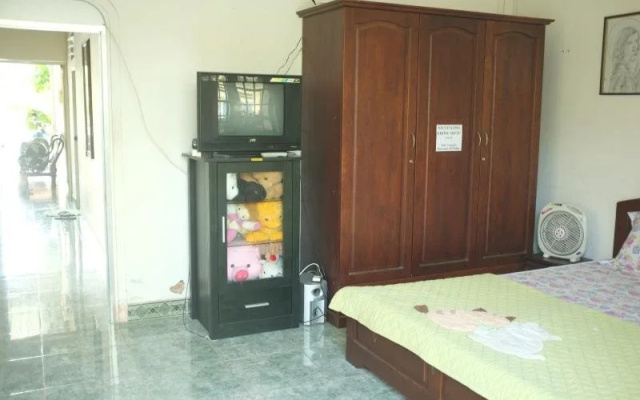 V Homestay