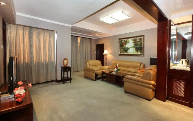 New Century Pujiang Hotel