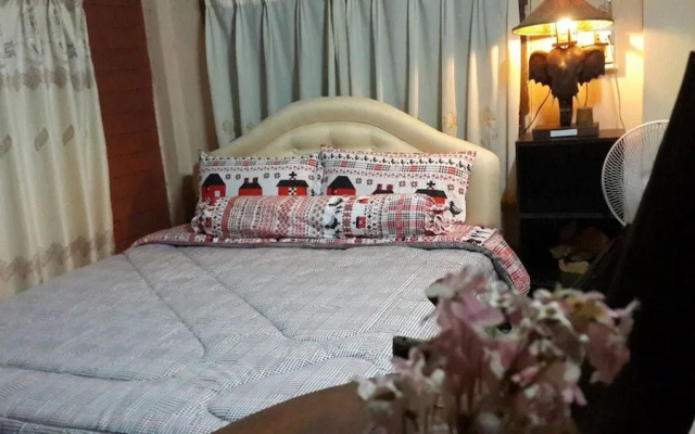 Heuan Kru Noi Homestay