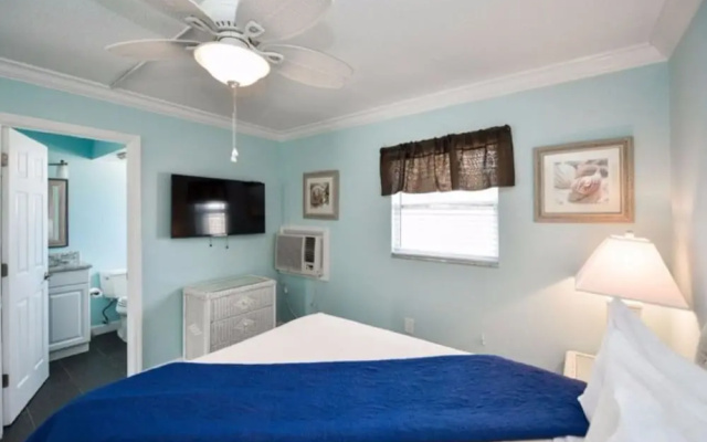 Gulf Holidays 15 - One Bedroom Condo