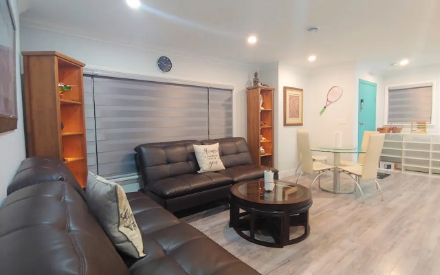Sarla Villa Surrey