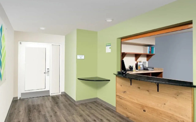 WoodSpring Suites St Louis St Charles
