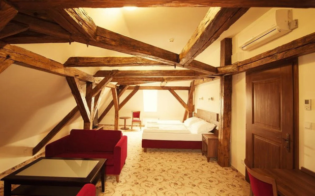 Hotel Zámek Valeč