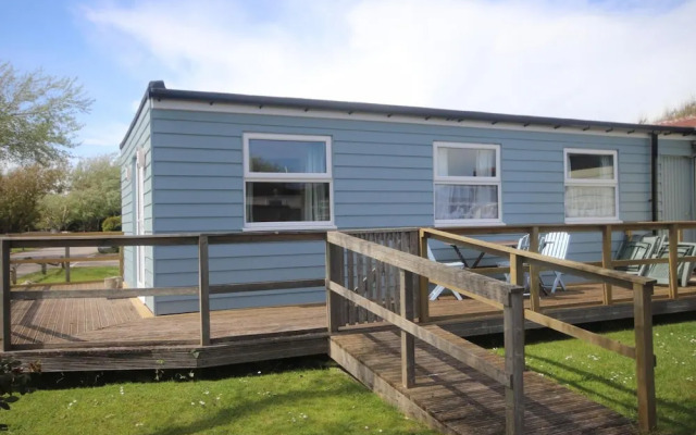 10A Medmerry Park 2 Bedroom Chalet