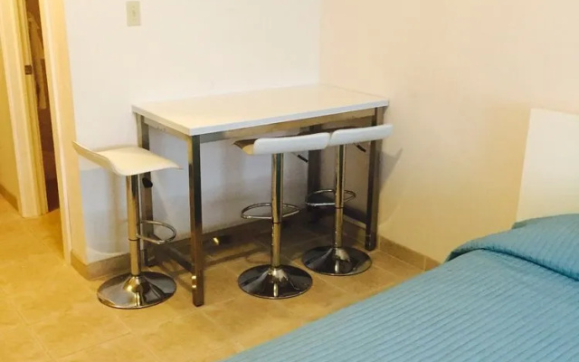 SurfSide Suites