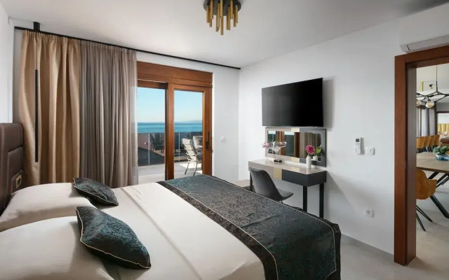 Malibu Imperial Seafront Apartments