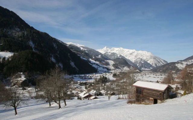 Deluxe Apartment in Sankt Gallenkirch With Mountain View