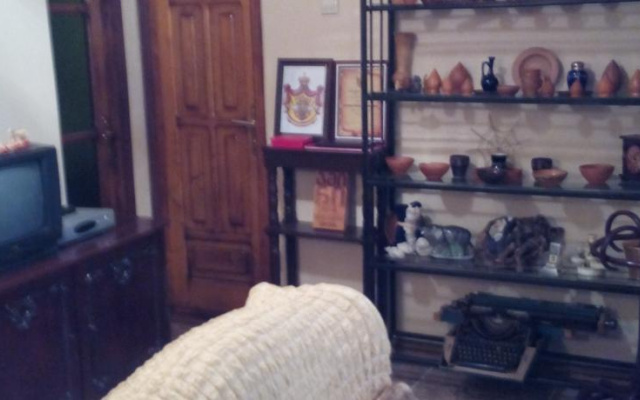 Gulos guest house