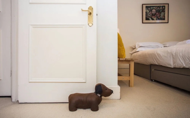 1 Bedroom Apartment in West London