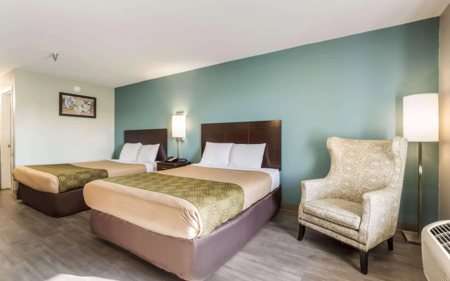 Econo Lodge Inn & Suites Brooks - Louisville South