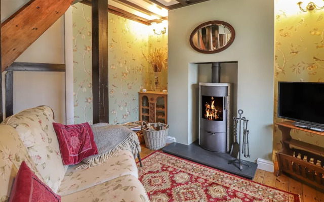 Rover Cottage