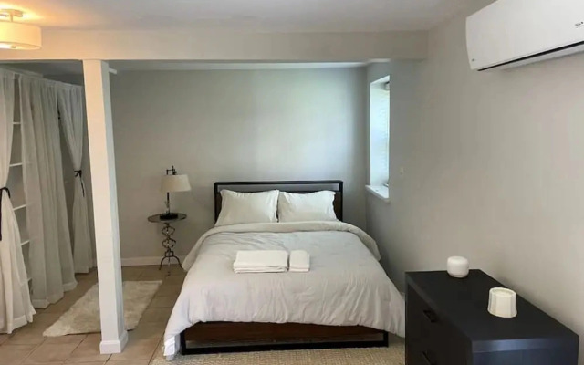 Lovely Two Bedroom Condo in South Boston