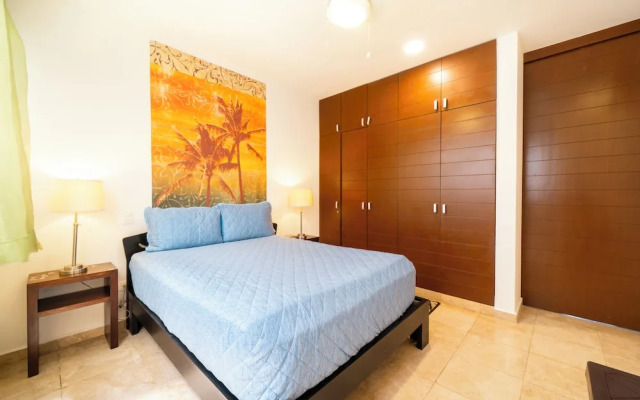 2 Br condo with Rooftop Pool - Doca 303