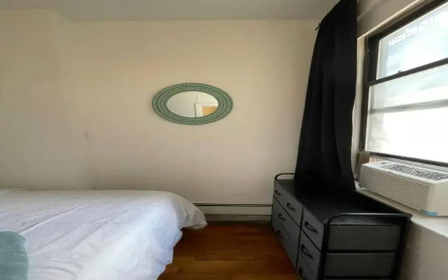 Hell's Kitchen 1 BR Apt. (8416)