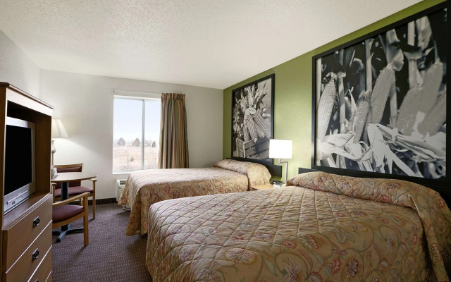 Super 8 by Wyndham Corydon