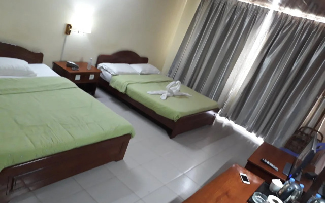 Mango Hotel