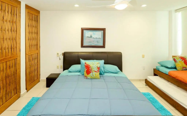 HostPal Las Brisas Ixtapa