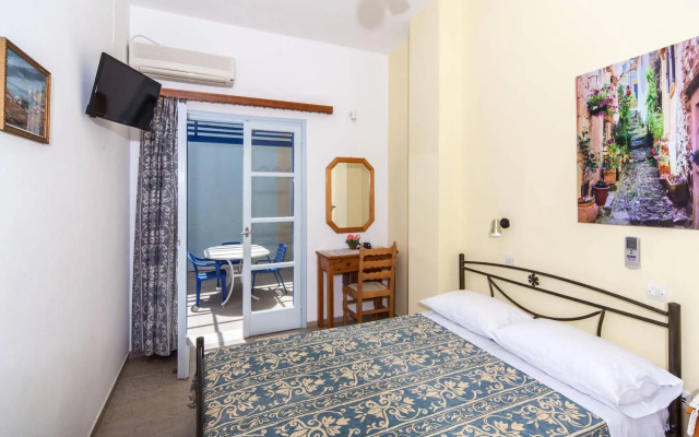 Akis Hotel
