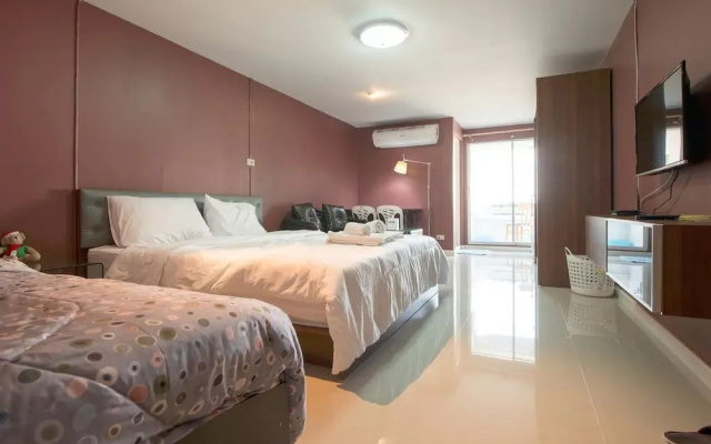 Bangkok Room by City Court Condo