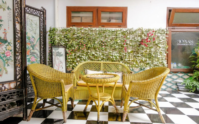 Jonas Homestay