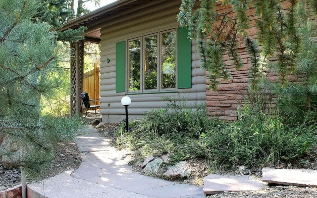 Sunnyside Knoll: 9 1 Bedroom Cabin