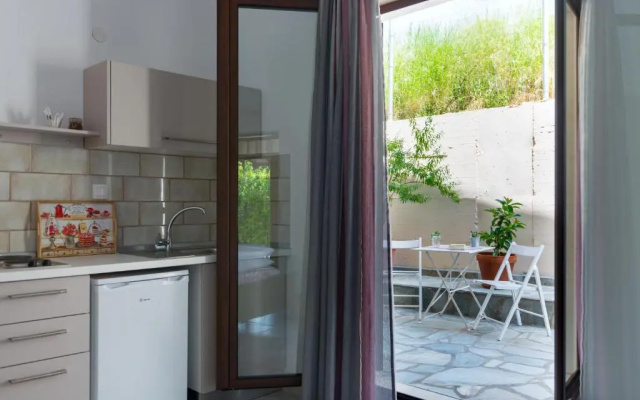 Avli Apartments