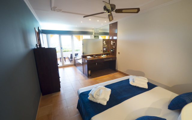 Playaballena Hotel