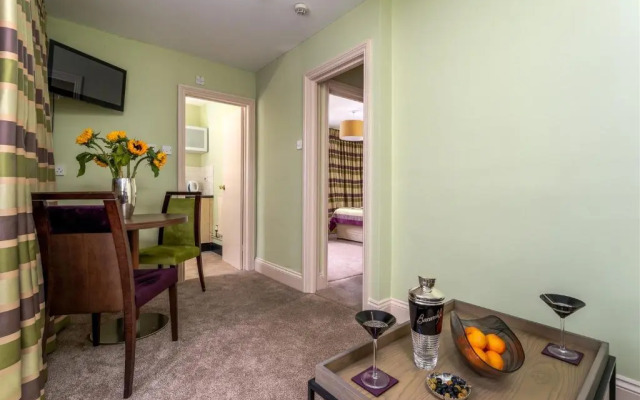 Palm Grove Apartments