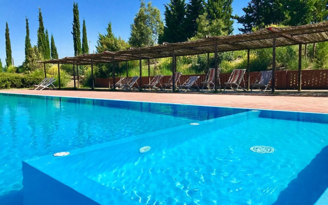 Traditional Farmhouse in Montespertoli With Swimming Pool