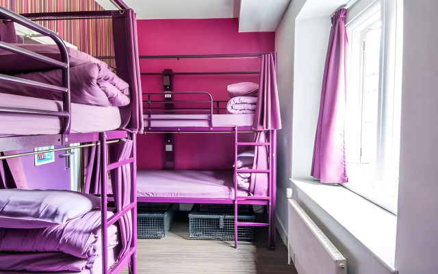 Safestay London Kensington Holland Park