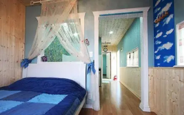 Happy House