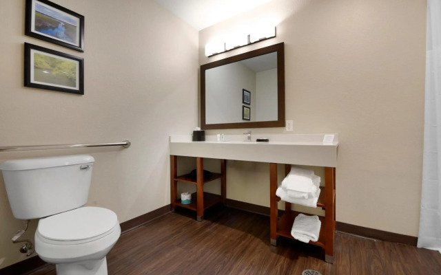 Comfort Inn & Suites North Mankato