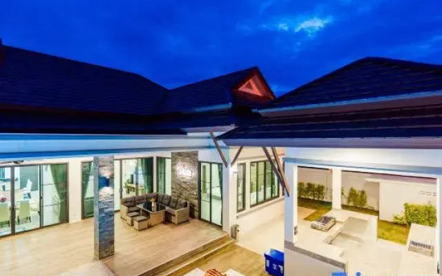 Viento Pool Villa