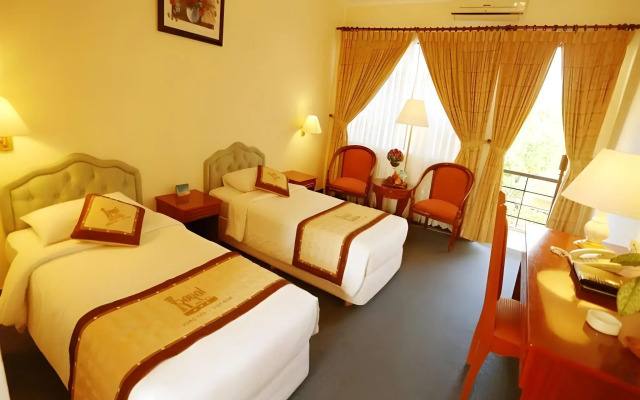 Royal Hotel