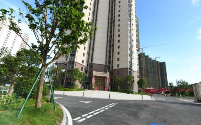 Yangxi Lejing Holiday Apartment (Shapa Yueliangwan Shop)