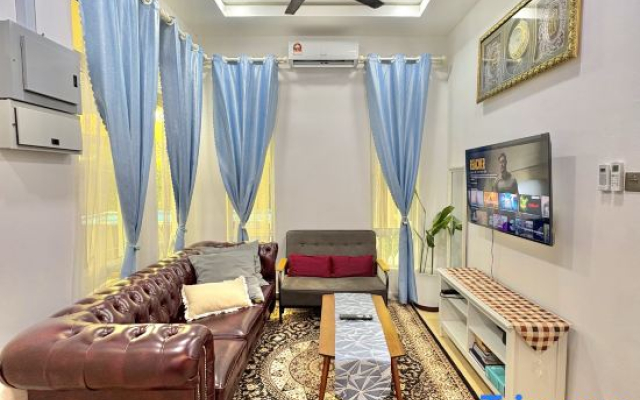 Tepak Nusuk Private Pool Homestay 5 Bedrooms 4 Bathrooms