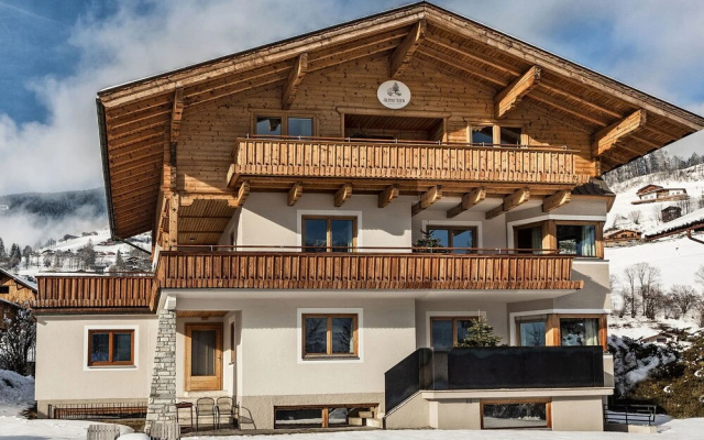 Alpine View - Garden View Apartment