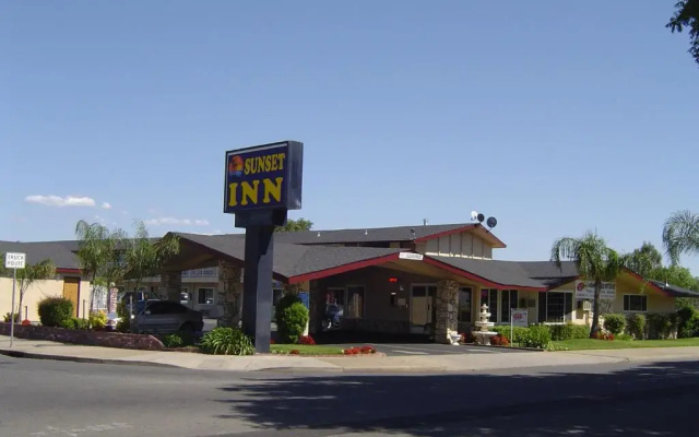 Sunset Inn Lake Oroville