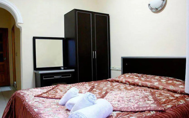 Green Stars Hotel