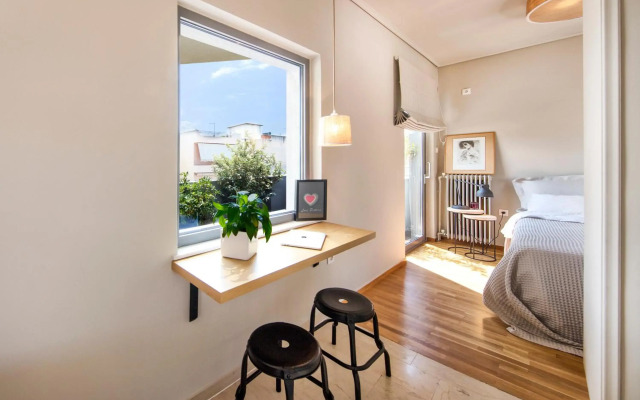 Sunny Loft with Acropolis View