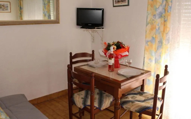 Appartement Balaruc-les-Bains, 1 pièce, 3 personnes - FR-1-503-45